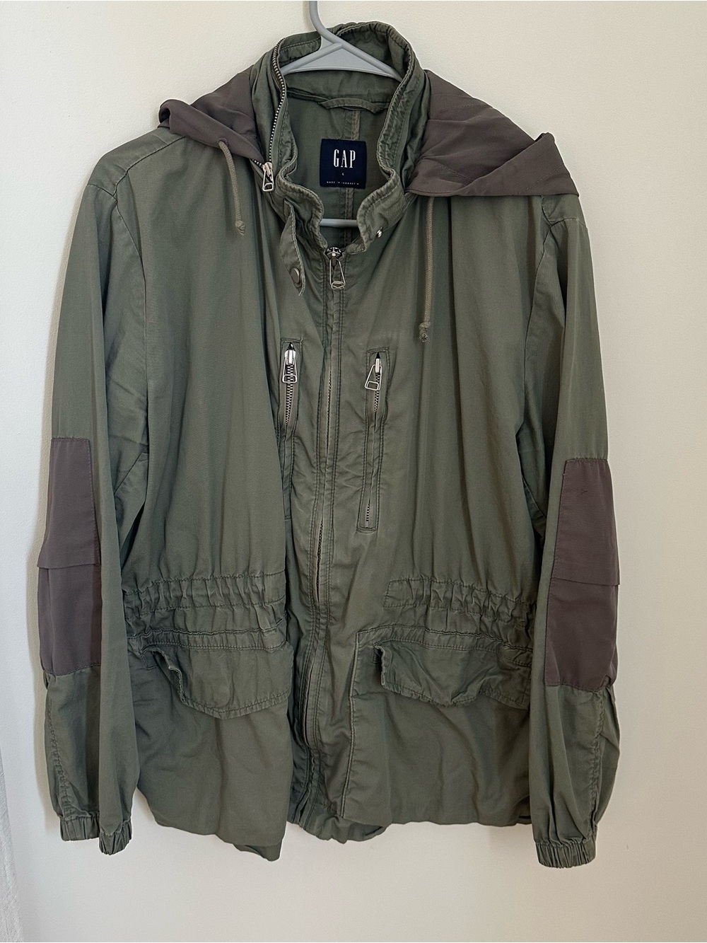 GAP Olive Green Field Jacket with Dark Olive Hood Accents
